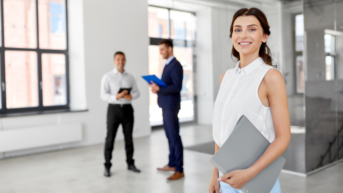 "Cómo Captan Clientes <br>los Agentes Inmobiliarios Expertos" agentes inmobiliarios expertos